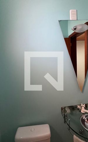 Apartamento à venda com 685m², 6 quartos e 3 vagasCasa2/ Banheiro