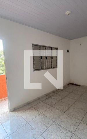 Casa para alugar com 80m², 1 quarto e sem vaga Casa para alugar com 80m², 1 quarto e sem vagaStudio