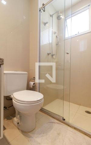Apartamento à venda com 106m², 2 quartos e 2 vagas Apartamento à venda com 106m², 2 quartos e 2 vagasSuíte 2 - Banheiro