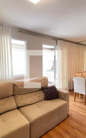 Apartamento à venda com 64m², 2 quartos e 1 vagaSala