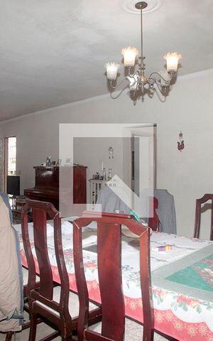Casa à venda com 260m², 3 quartos e 1 vagaSala de Jantar