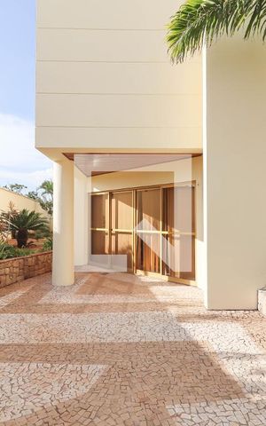 Apartamento à venda com 231m², 3 quartos e 2 vagas Apartamento à venda com 231m², 3 quartos e 2 vagasÁrea comum