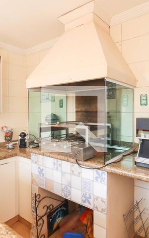 Apartamento à venda com 231m², 3 quartos e 2 vagas Apartamento à venda com 231m², 3 quartos e 2 vagasvaranda
