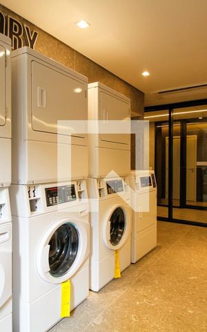 Studio à venda com 26m², 1 quarto e sem vaga Studio à venda com 26m², 1 quarto e sem vagaÁrea Comum - Lavanderia