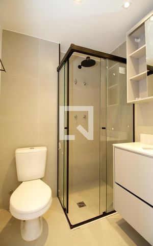 Studio à venda com 26m², 1 quarto e sem vaga Studio à venda com 26m², 1 quarto e sem vagaBanheiro