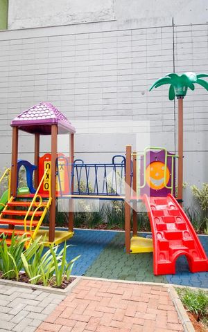Studio à venda com 26m², 1 quarto e sem vaga Studio à venda com 26m², 1 quarto e sem vagaÁrea Comum - Playground