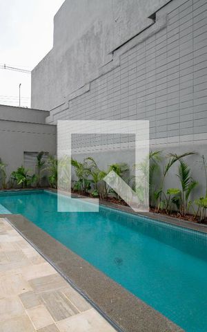 Studio à venda com 26m², 1 quarto e sem vaga Studio à venda com 26m², 1 quarto e sem vagaÁrea Comum - Piscina