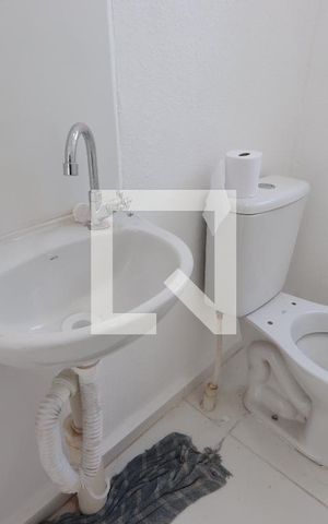 Apartamento para alugar com 42m², 2 quartos e sem vagaBanheiro