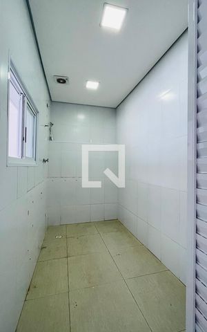 Casa para alugar com 250m², 3 quartos e 3 vagas Casa para alugar com 250m², 3 quartos e 3 vagasBanheiro 2