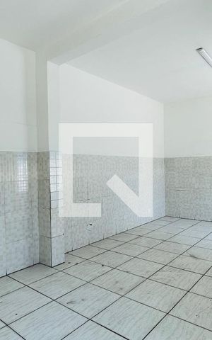 Casa para alugar com 250m², 3 quartos e 3 vagas Casa para alugar com 250m², 3 quartos e 3 vagasEdícula