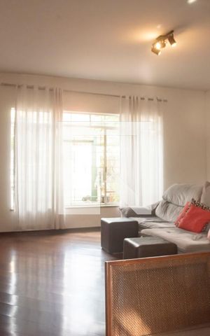 Casa à venda com 150m², 3 quartos e 3 vagasSala