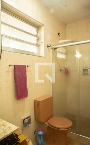 Casa à venda com 150m², 3 quartos e 3 vagasBanheiro da Suíte