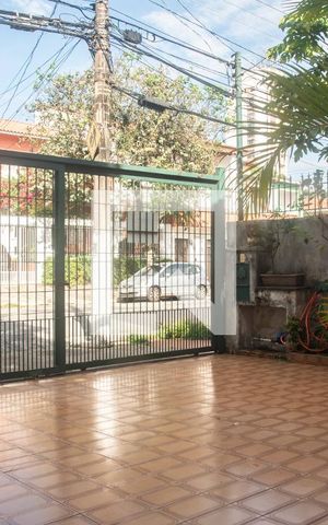 Casa à venda com 150m², 3 quartos e 3 vagasGaragem
