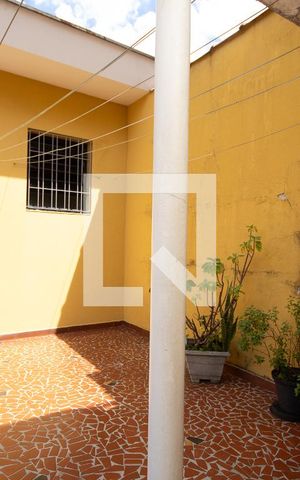 Casa à venda com 150m², 3 quartos e 1 vaga Casa à venda com 150m², 3 quartos e 1 vagaQuintal