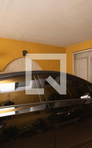 Casa à venda com 150m², 3 quartos e 1 vaga Casa à venda com 150m², 3 quartos e 1 vagaGaragem