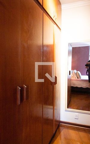 Apartamento à venda com 164m², 4 quartos e 2 vagasCloset da suíte 1
