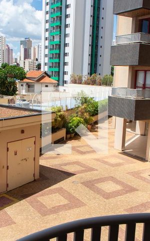 Apartamento à venda com 164m², 4 quartos e 2 vagasSacada do Quarto 2