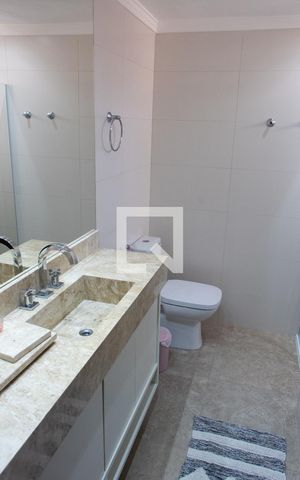 Apartamento à venda com 164m², 4 quartos e 2 vagasBanheiro