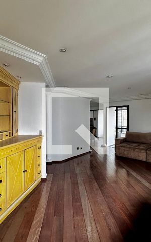 Apartamento à venda com 172m², 3 quartos e 2 vagas Apartamento à venda com 172m², 3 quartos e 2 vagasSala