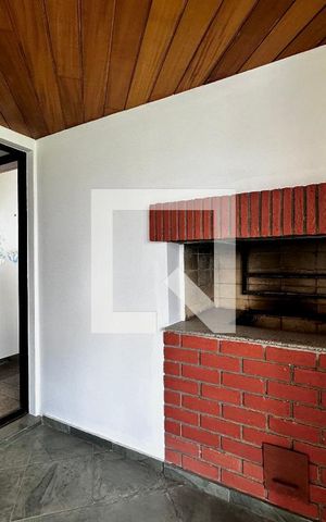 Apartamento à venda com 172m², 3 quartos e 2 vagas Apartamento à venda com 172m², 3 quartos e 2 vagasSacada
