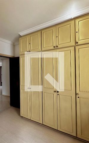 Apartamento à venda com 172m², 3 quartos e 2 vagas Apartamento à venda com 172m², 3 quartos e 2 vagasQuarto 3