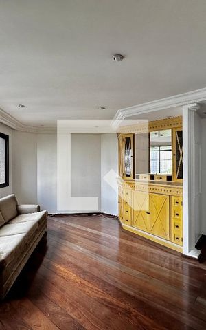 Apartamento à venda com 172m², 3 quartos e 2 vagas Apartamento à venda com 172m², 3 quartos e 2 vagasSala