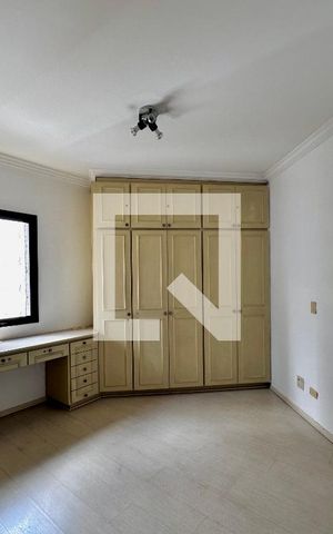 Apartamento à venda com 172m², 3 quartos e 2 vagas Apartamento à venda com 172m², 3 quartos e 2 vagasQuarto 3