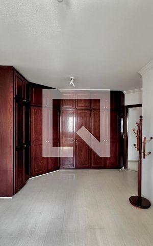Apartamento à venda com 172m², 3 quartos e 2 vagas Apartamento à venda com 172m², 3 quartos e 2 vagasSuíte
