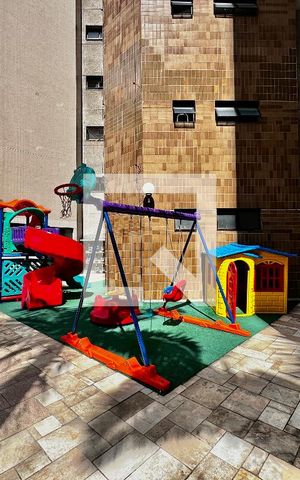 Apartamento à venda com 172m², 3 quartos e 2 vagas Apartamento à venda com 172m², 3 quartos e 2 vagasPlayground