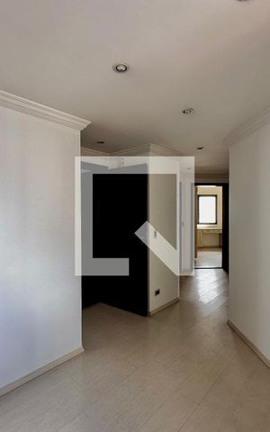 Apartamento à venda com 172m², 3 quartos e 2 vagas Apartamento à venda com 172m², 3 quartos e 2 vagasCorredor Quartos