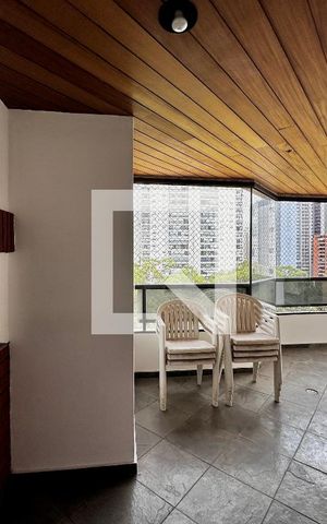 Apartamento à venda com 172m², 3 quartos e 2 vagas Apartamento à venda com 172m², 3 quartos e 2 vagasSacada