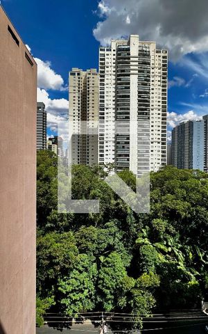 Apartamento à venda com 172m², 3 quartos e 2 vagas Apartamento à venda com 172m², 3 quartos e 2 vagasVista