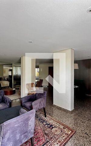 Apartamento à venda com 172m², 3 quartos e 2 vagas Apartamento à venda com 172m², 3 quartos e 2 vagasSalão de Festas