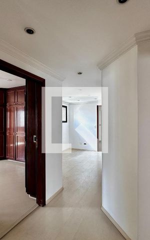 Apartamento à venda com 172m², 3 quartos e 2 vagas Apartamento à venda com 172m², 3 quartos e 2 vagasCorredor Quartos