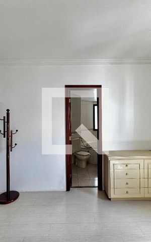 Apartamento à venda com 172m², 3 quartos e 2 vagas Apartamento à venda com 172m², 3 quartos e 2 vagasSuíte
