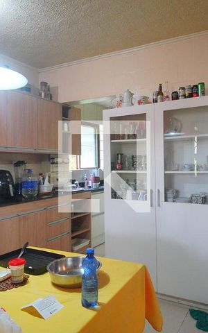Casa à venda com 360m², 3 quartos e 2 vagas Casa à venda com 360m², 3 quartos e 2 vagasCozinha