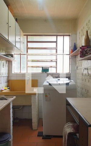 Casa à venda com 360m², 3 quartos e 2 vagas Casa à venda com 360m², 3 quartos e 2 vagasÁrea de Serviço