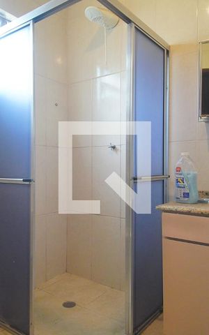 Casa à venda com 360m², 3 quartos e 2 vagas Casa à venda com 360m², 3 quartos e 2 vagasBanheiro da Suíte