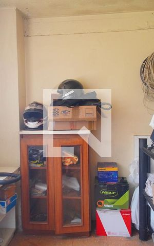 Casa à venda com 360m², 3 quartos e 2 vagas Casa à venda com 360m², 3 quartos e 2 vagasQuarto de Serviço