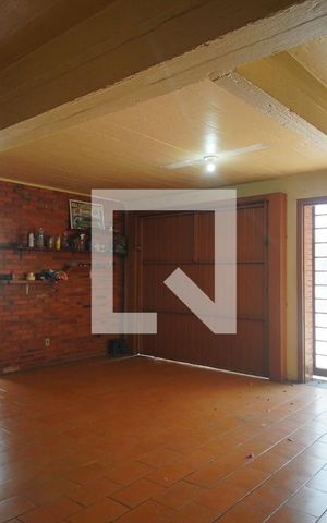 Casa à venda com 360m², 3 quartos e 2 vagas Casa à venda com 360m², 3 quartos e 2 vagasgaragem