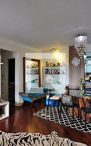 Apartamento à venda com 102m², 3 quartos e 2 vagasSala