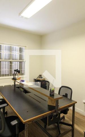 Casa à venda com 154m², 4 quartos e 2 vagas Casa à venda com 154m², 4 quartos e 2 vagasQuarto 2