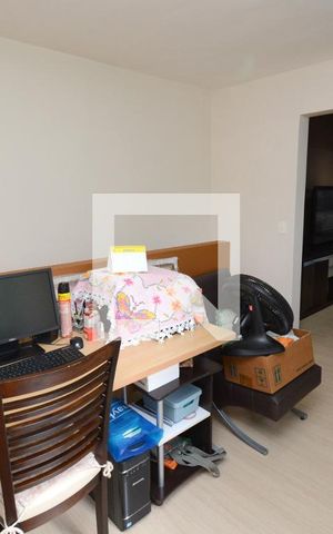 Casa de condomínio para alugar com 140m², 3 quartos e 2 vagasEscritório