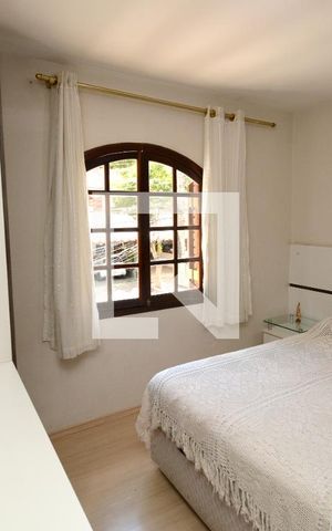 Casa de condomínio para alugar com 140m², 3 quartos e 2 vagasSuíte 1