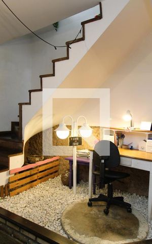 Casa à venda com 280m², 3 quartos e 2 vagasSala