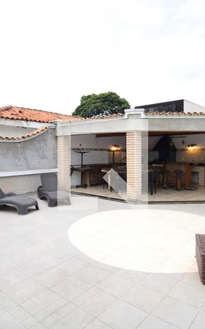 Casa à venda com 280m², 3 quartos e 2 vagasTerraço Gourmet