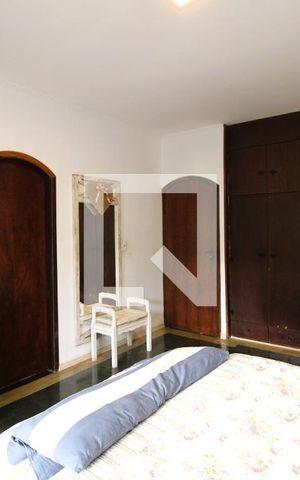 Casa à venda com 280m², 3 quartos e 2 vagasSuíte