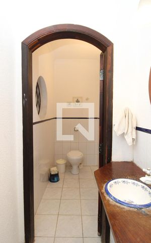 Casa à venda com 280m², 3 quartos e 2 vagasLavabo