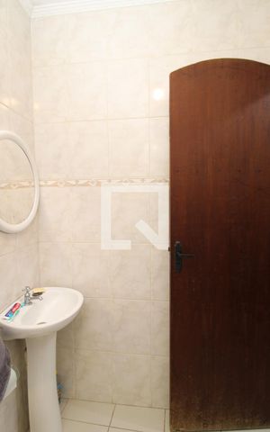 Casa à venda com 280m², 3 quartos e 2 vagasBanheiro de serviço