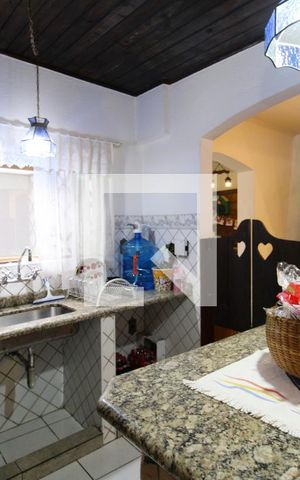 Casa à venda com 280m², 3 quartos e 2 vagasCozinha